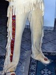 Indianer Hose mit Fransen und Perlenbänder HIRSCHLEDER sämisch
